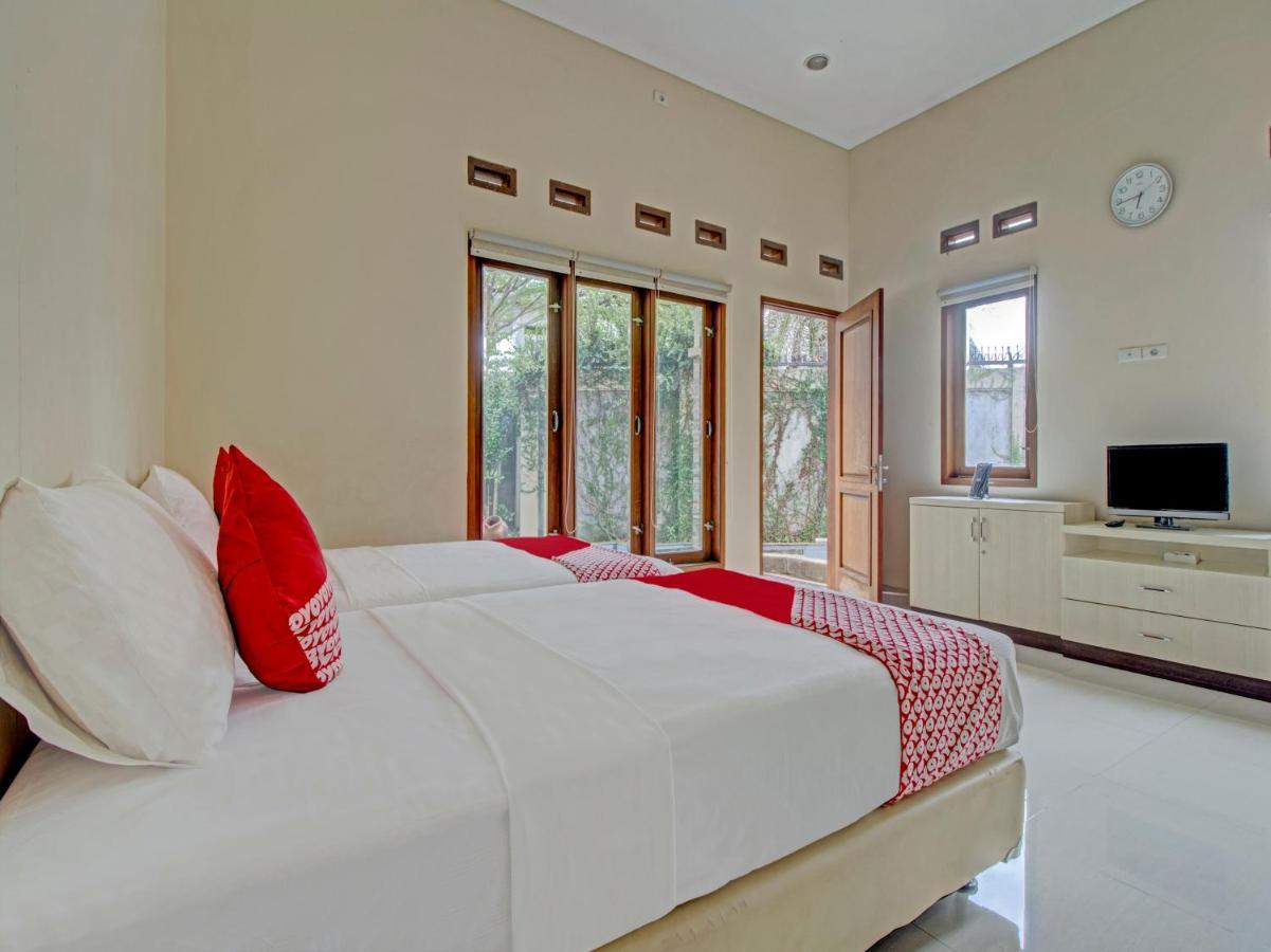 Oyo 89997 Hotel Bumi Kedaton Waterpark Bandar Lampung Exteriör bild